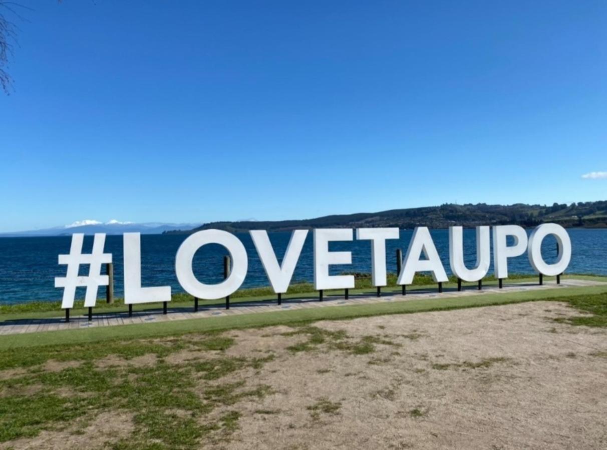 Lake Taupo Motor Inn Dış mekan fotoğraf